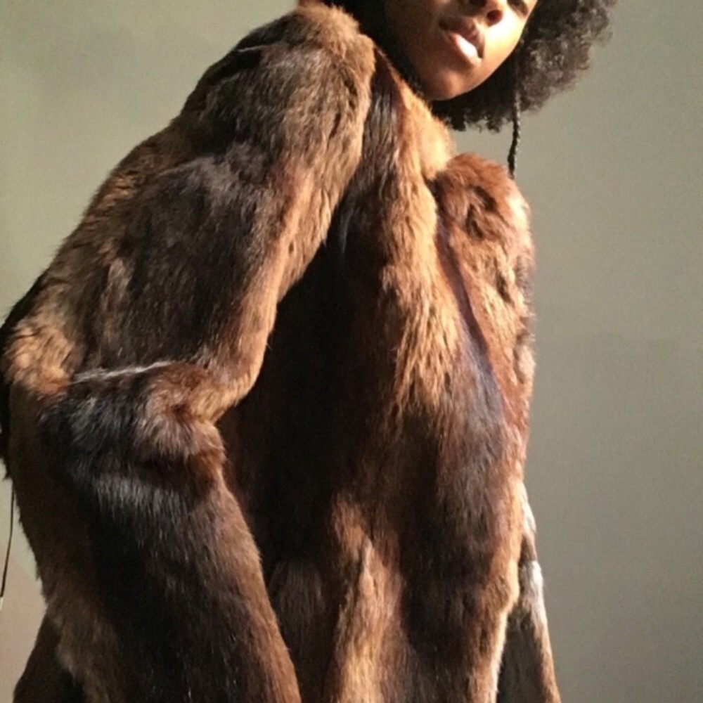 Fur coat - Picture 2 of 5